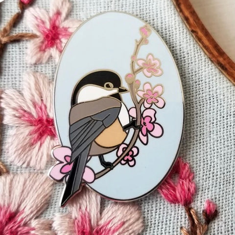 Chickadee Enamel  Needle Minder