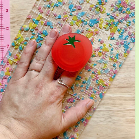 Tomato Pop-Up Ruler Handle