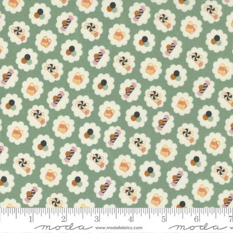 Owl O Ween Candy Cotton Fabric - Gobblin 31192 15