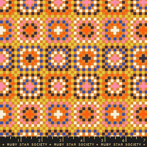 Meadow Star Granny Square Cotton Quilting Fabric - Caramel RS4101 13
