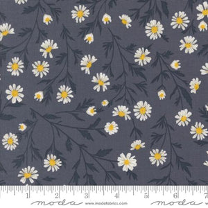Sun Drenched Wild Daisy Chain Cotton Fabric - Indigo 43200 15