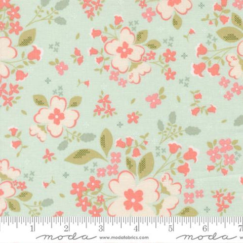 Sunbonnet Pretty Petals Cotton Fabric - Pale Blue 31760 19