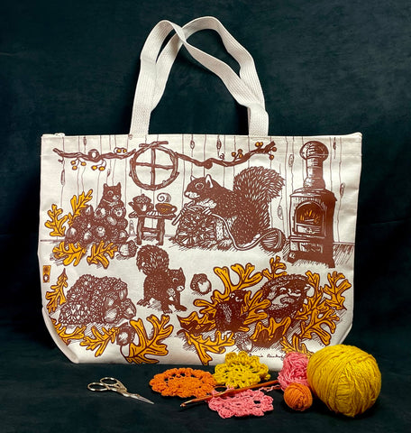 Squirrel Crochet Tote Bag with Zipper